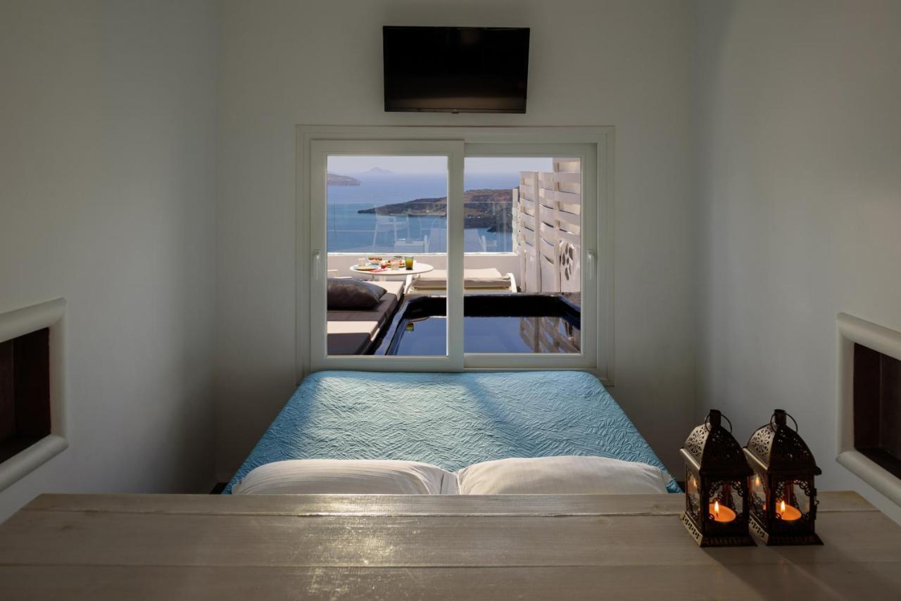 Fira Deep Blue Suites Exterior photo